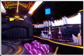 white-stretch-limo