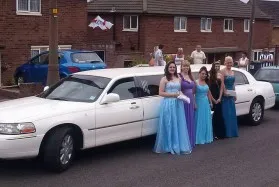 prom-girls-white-limo